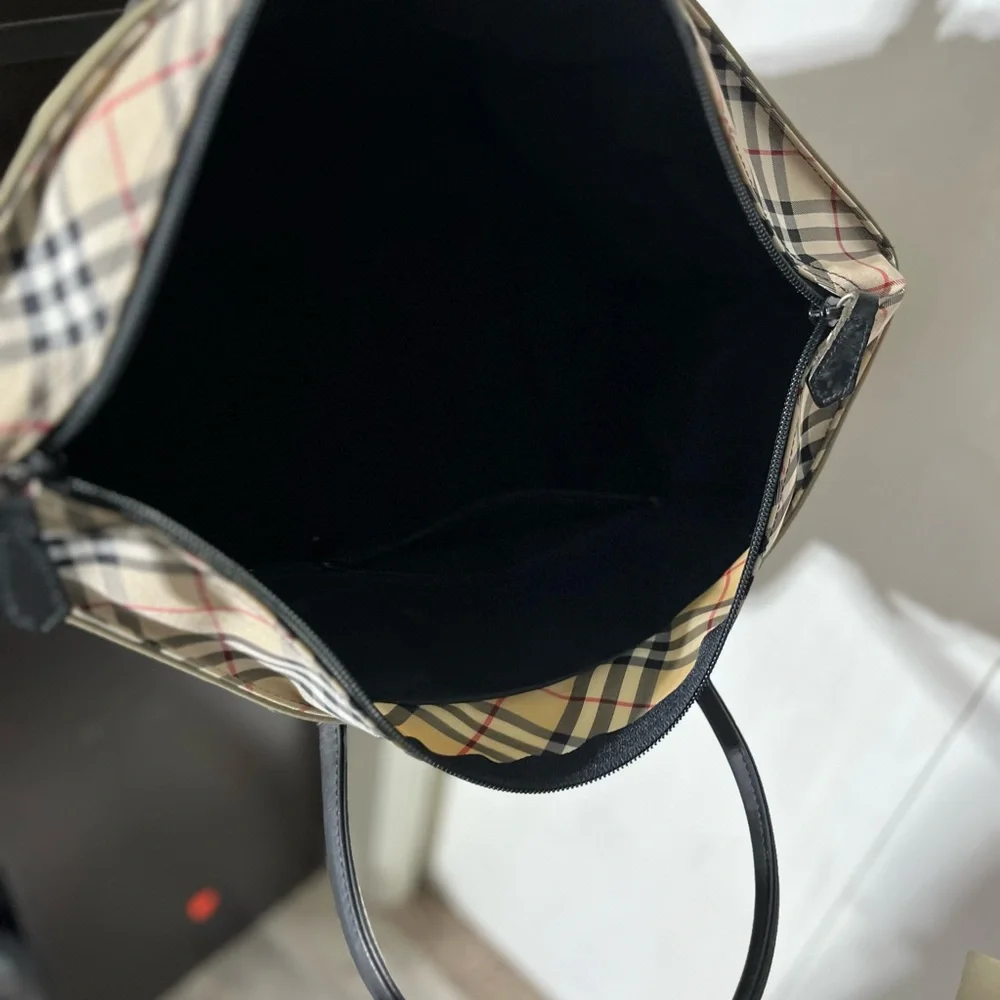 Burberry Black Nova Check Tote Bag - Picture 9 of 10